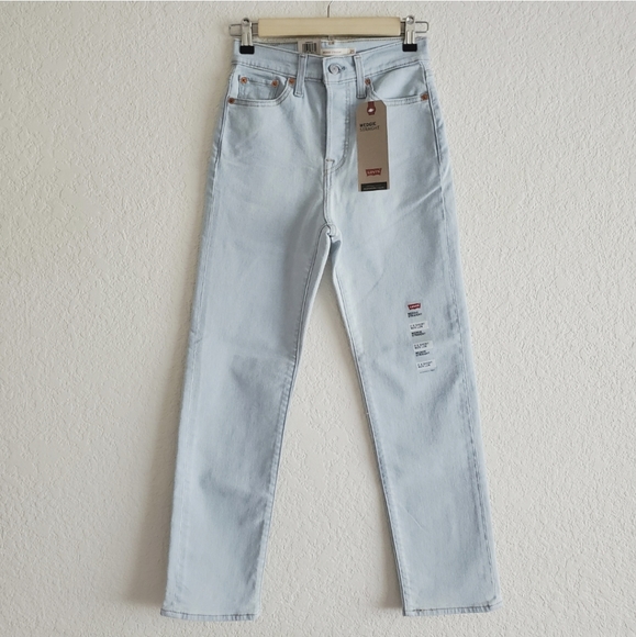Levi's Wedgie Fit High Rise Waisted Straight Jeans Light Wash - Picture 7 of 8